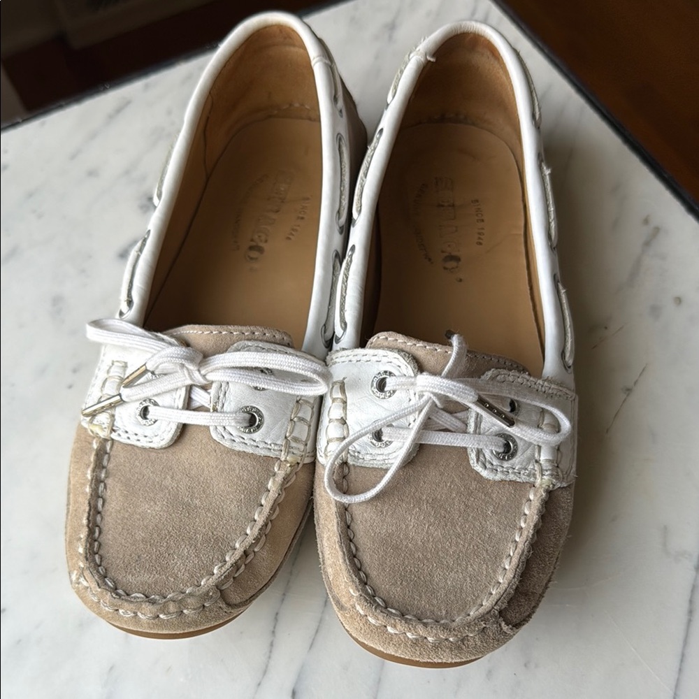 Elegant Women's Loafers in White and Tan